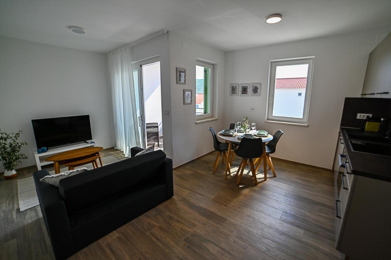 Apartment Perlitto ツレス エクステリア 写真