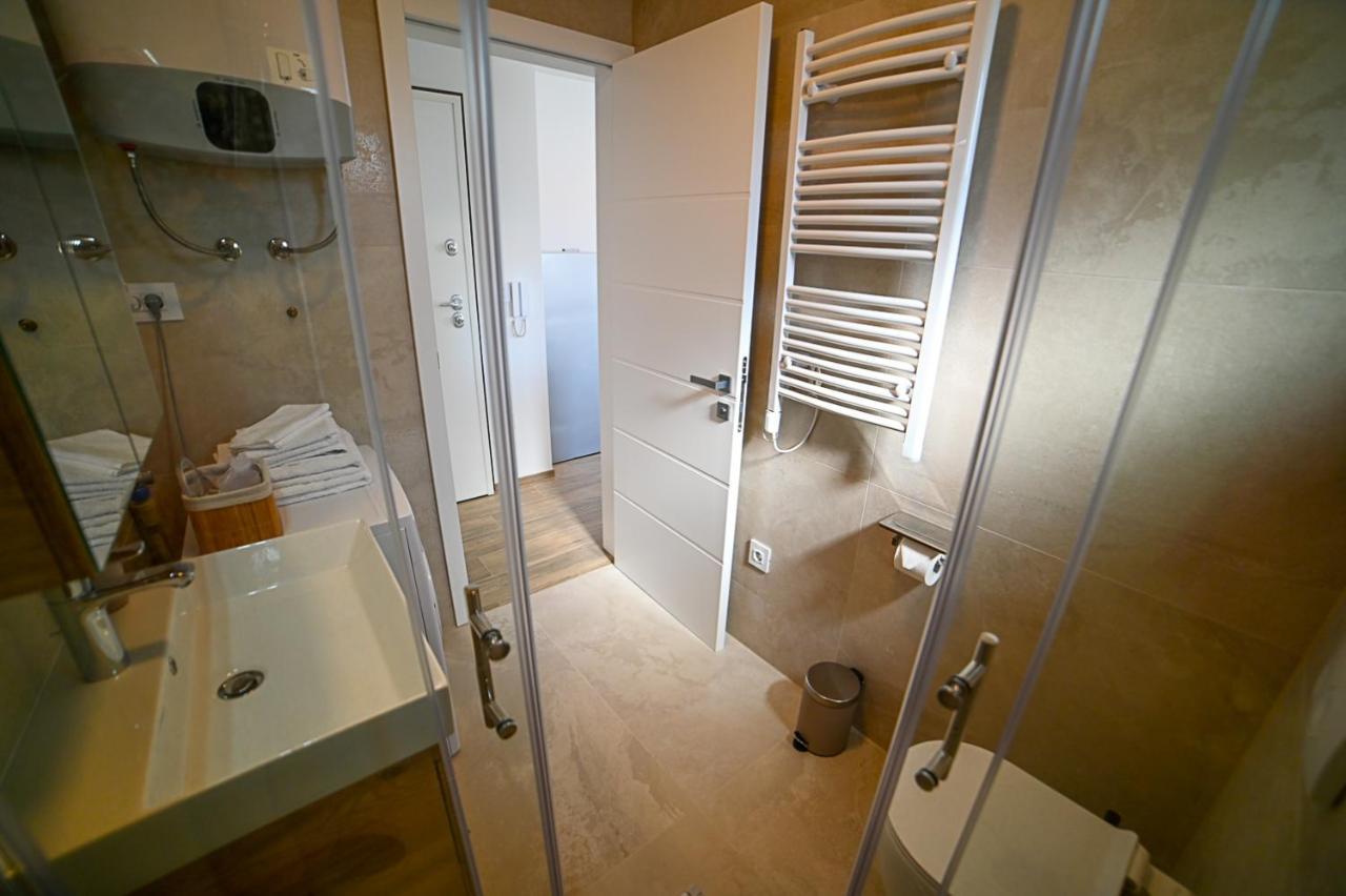 Apartment Perlitto ツレス エクステリア 写真